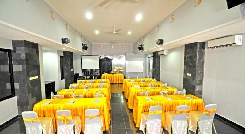 Arya Hotel & Spa Kuta Lombok Eksteriør billede