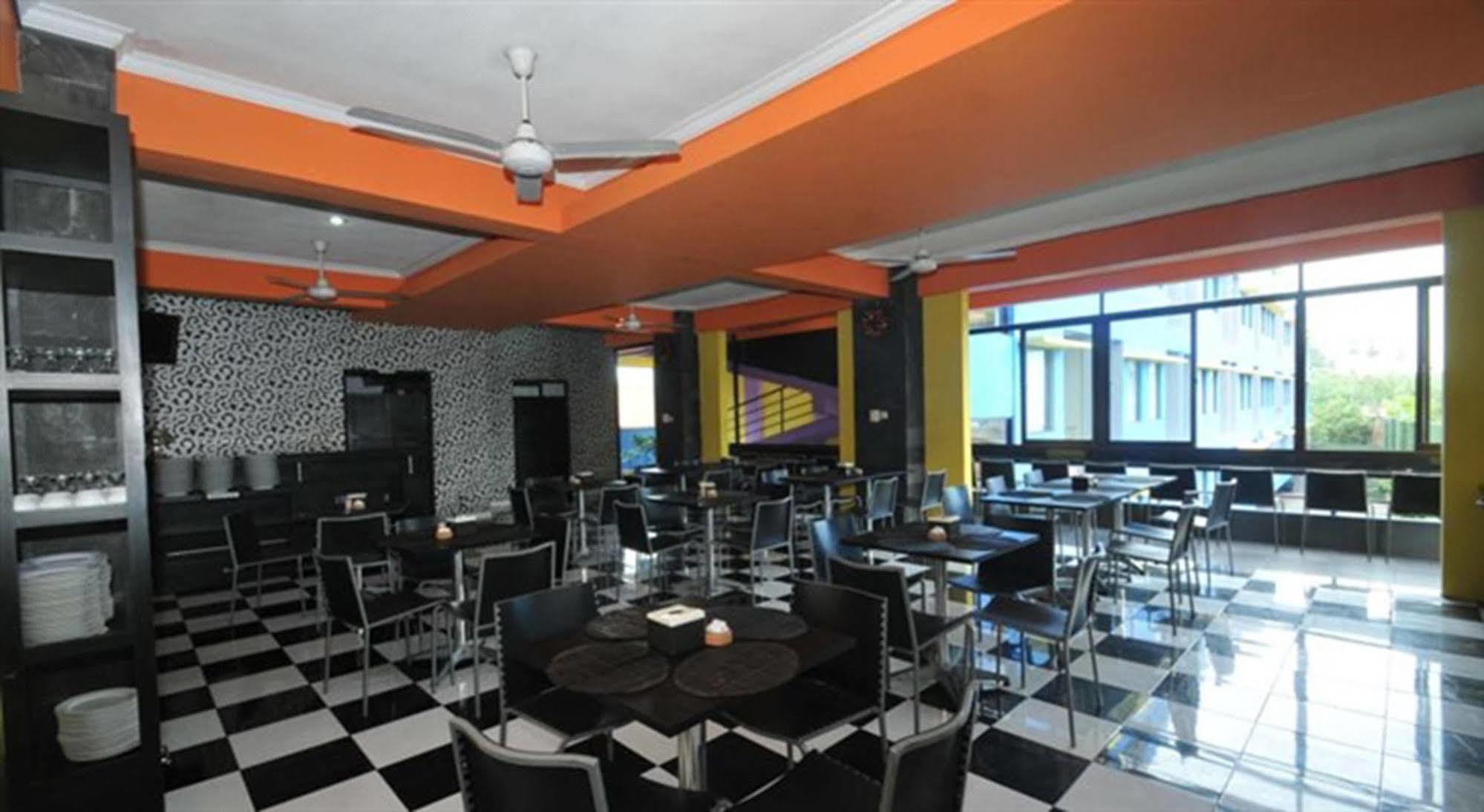 Arya Hotel & Spa Kuta Lombok Eksteriør billede